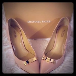 Michael Kors Vivienne Pump Leather